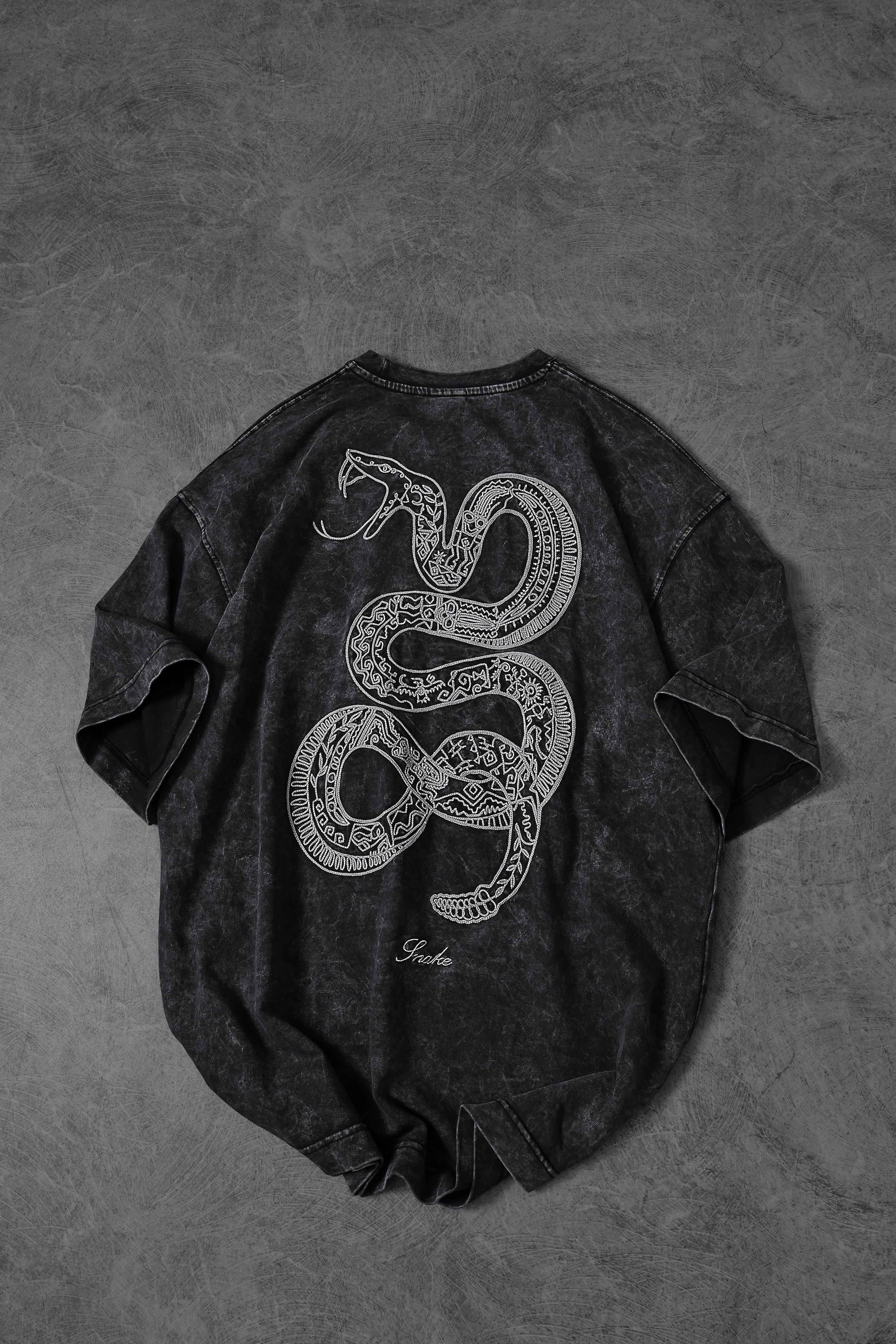 SNAKE PRINT T-SHIRT