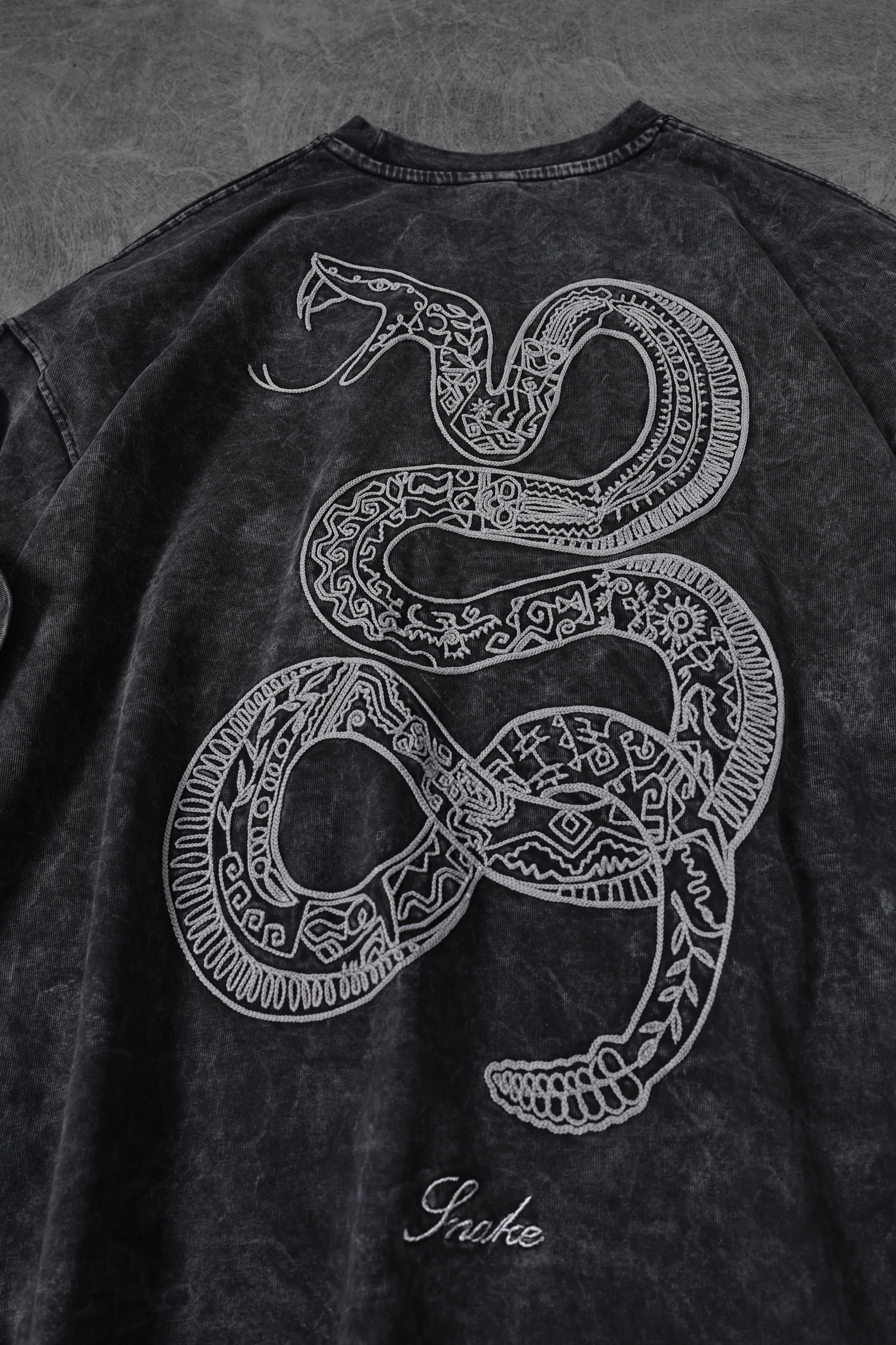 SNAKE PRINT T-SHIRT