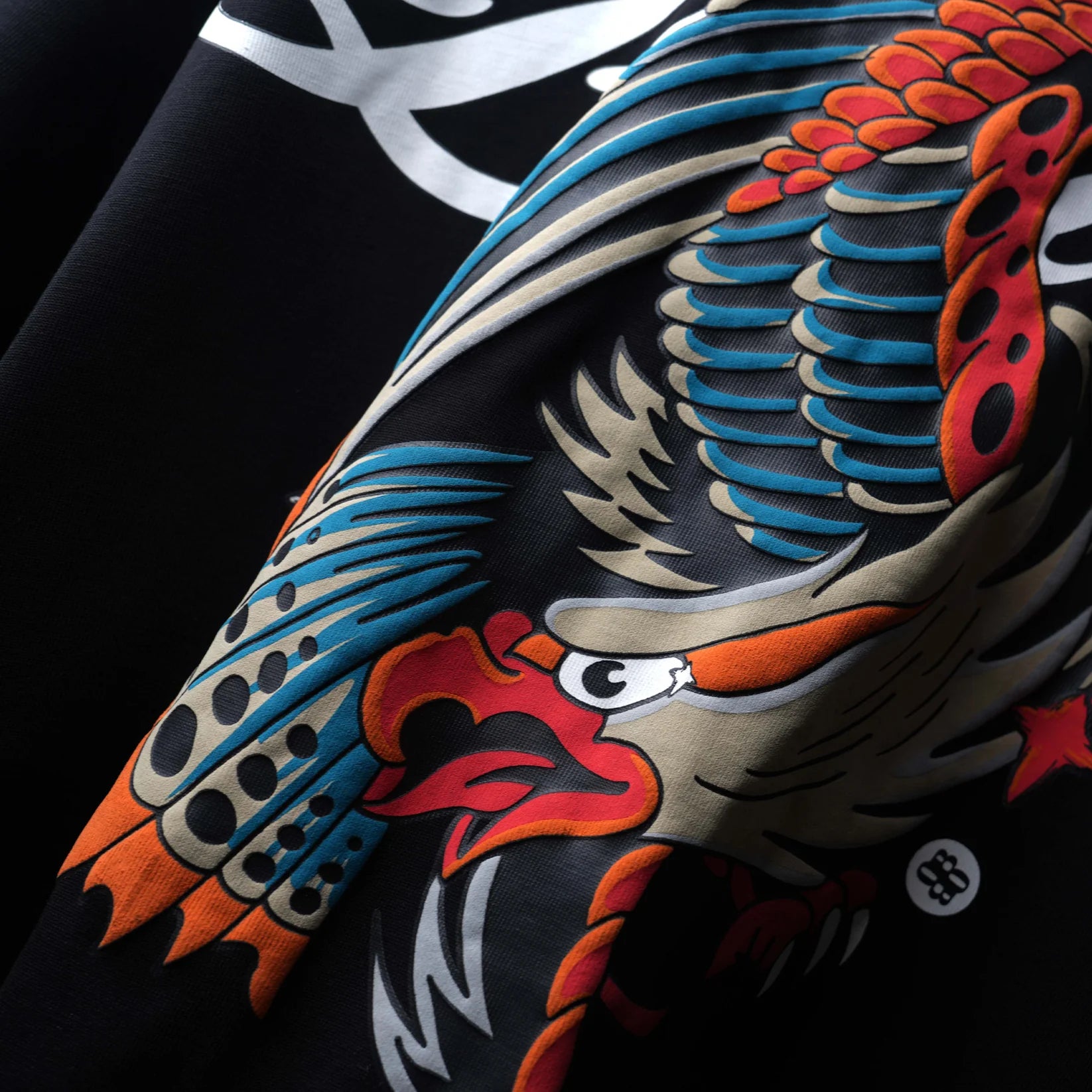 BLACK EAGLE  CRY  T-SHIRT
